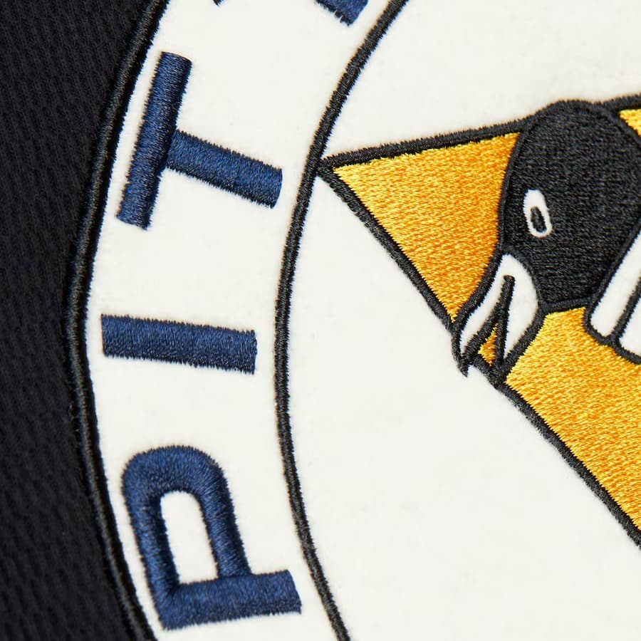 Худи Mitchell & Ness Black Pittsburgh Penguins Vintage Logo Thermal Lightweight Pullover Hoodie