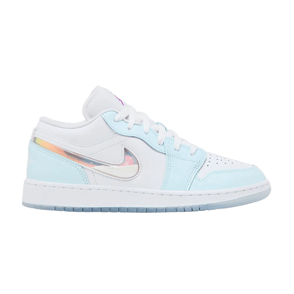 Krossovki-Air-Jordan-1-Low-SE-GS-Glacier-Blue