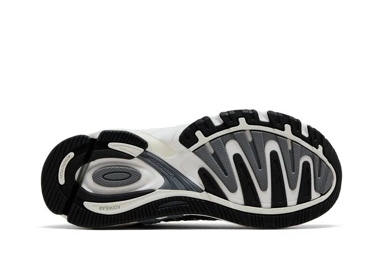 Krossovki-adidas-Wmns-Response-CL-Black-Carbon-3