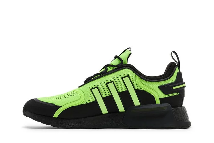 Krossovki-adidas-NMD_V3-Solar-Green-Carbon-2