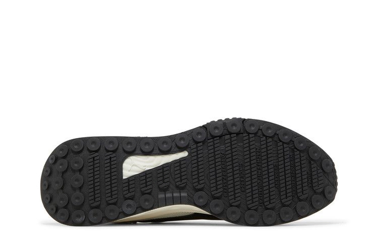 neymar-jr-x-wild-rider-vaporous-grey-black-385047-01_03
