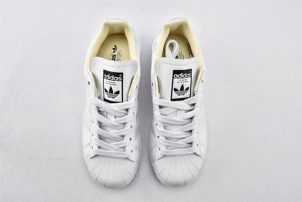 Кроссовки adidas Superstar Metallic Iridescent W