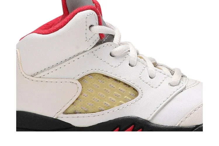 Krossovki-Air-Jordan-5-TD-White-Fire-Red-2013-1