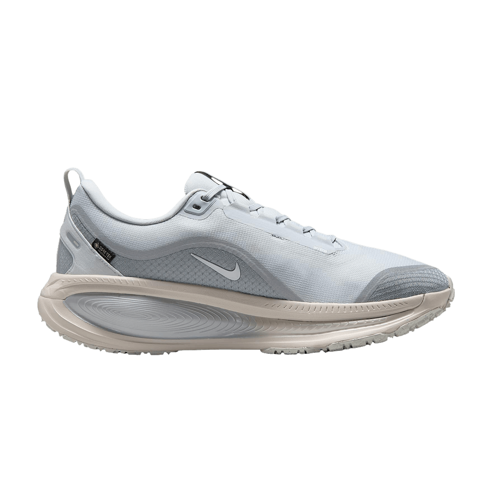 Кроссовки Nike Vomero 18 GORE-TEX Reflective 'Pure Platinum Metallic Silver'