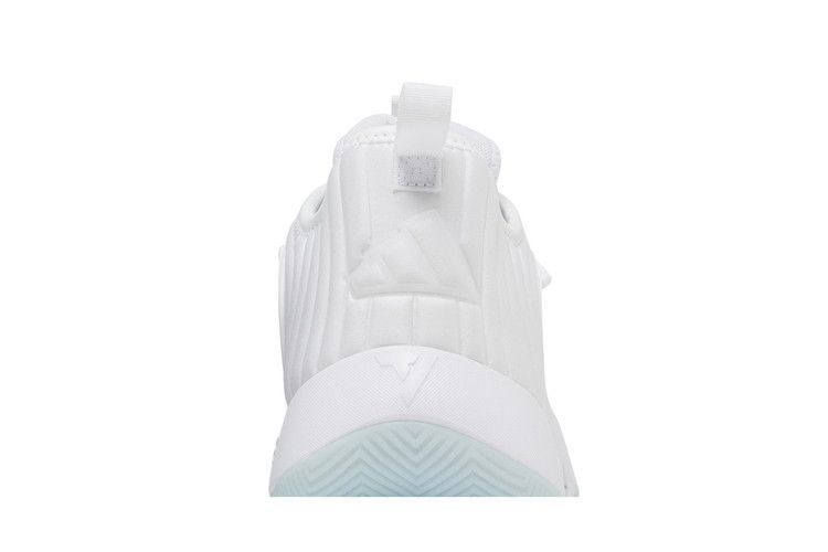 trae-unlimited-white-blue-dawn-ie2142_06