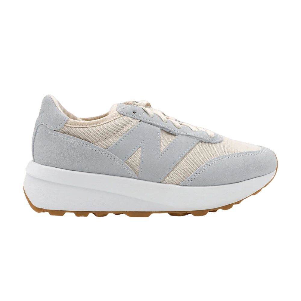 Krossovki-New-Balance-370-Beige-Grey