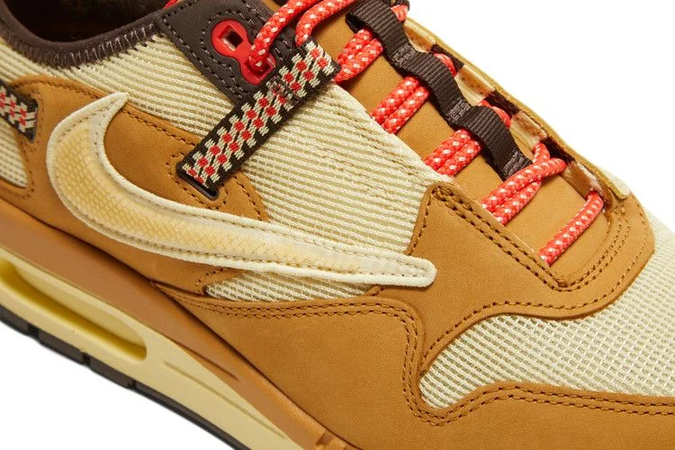 Krossovki-Travis-Scott-x-Nike-Air-Max-1-Wheat-9