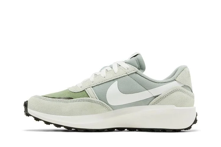 Krossovki-Nike-Waffle-Debut-Jade-Horizon-2