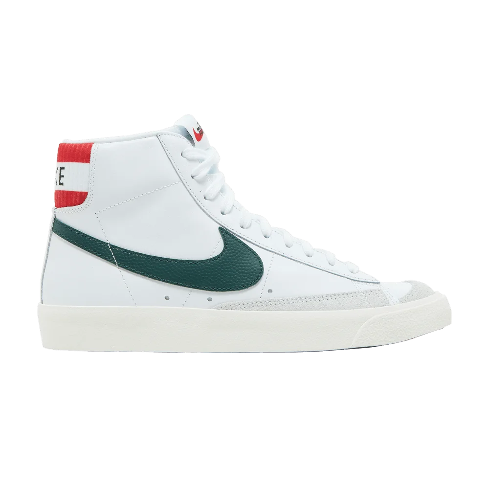 Krossovki-Nike-Blazer-Mid-77-Vintage-Mismatched-Basketball-Swooshes