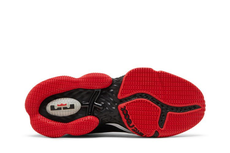 Кроссовки Nike LeBron 19 Low 'Bred'