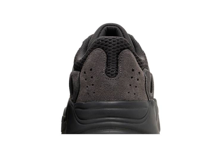Кроссовки adidas Yeezy Boost 700 'Utility Black' 2023