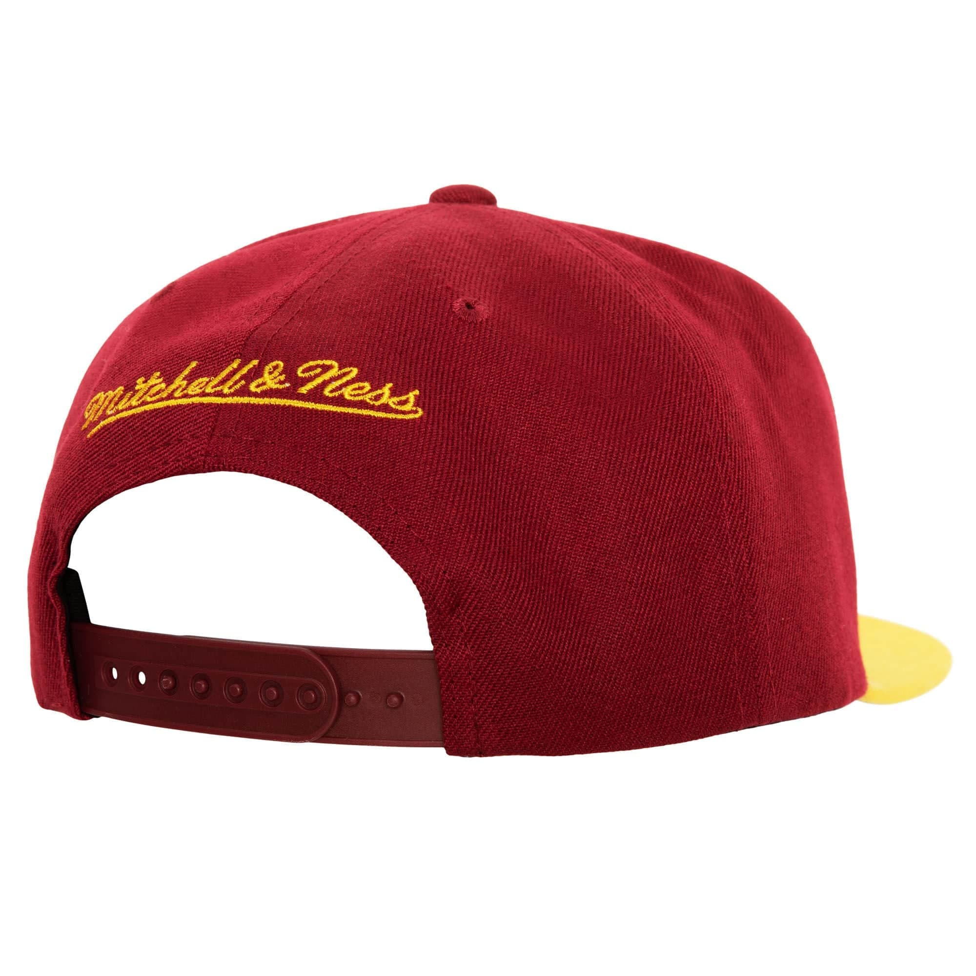 Бейсболка Mitchell & Ness Core Basic Snapback Cleveland Cavaliers Hat