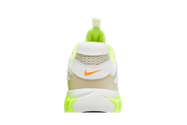 wmns-zoom-air-fire-summit-white-volt-cw3876-104_06