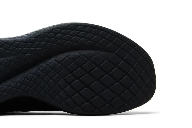 Krossovki-adidas-Fluidflow-2.0-Core-Black-4