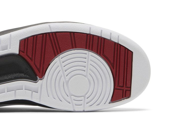 Кроссовки Wmns Air Jordan 2 Retro 'Chicago' 2022