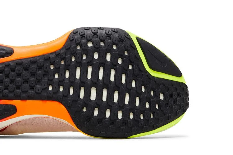Кроссовки Nike Men's ZoomX Invincible Run Flyknit 3 'Wake Up Pack - Bright Crimson'