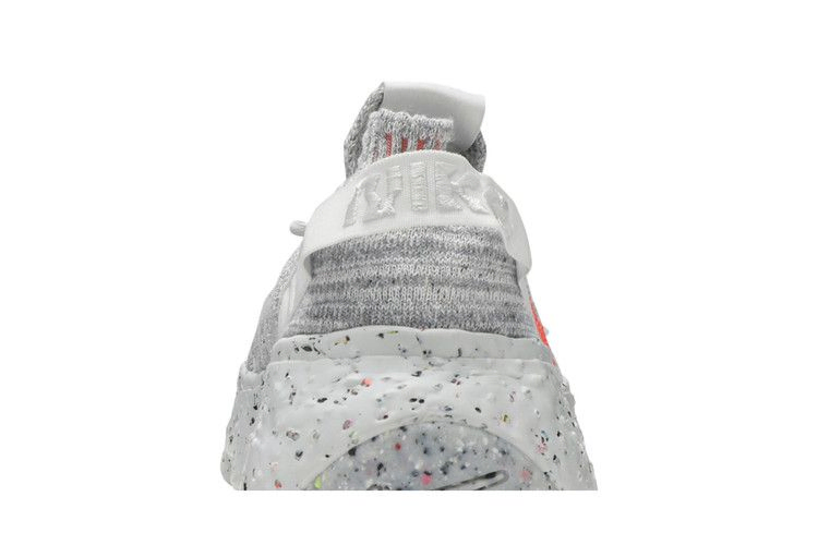 Кроссовки Nike Wmns Space Hippie 04 'This Is Trash - Crimson'