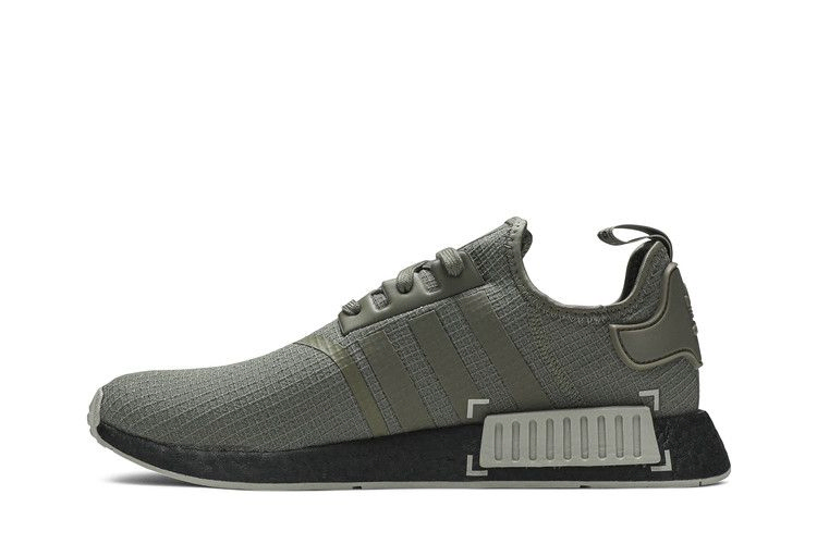 nmd_r1-legacy-green-black-fv3909_02