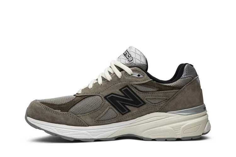 Krossovki-JJJJound-x-New-Balance-990v3-Made-In-USA-Urban-Grey-2