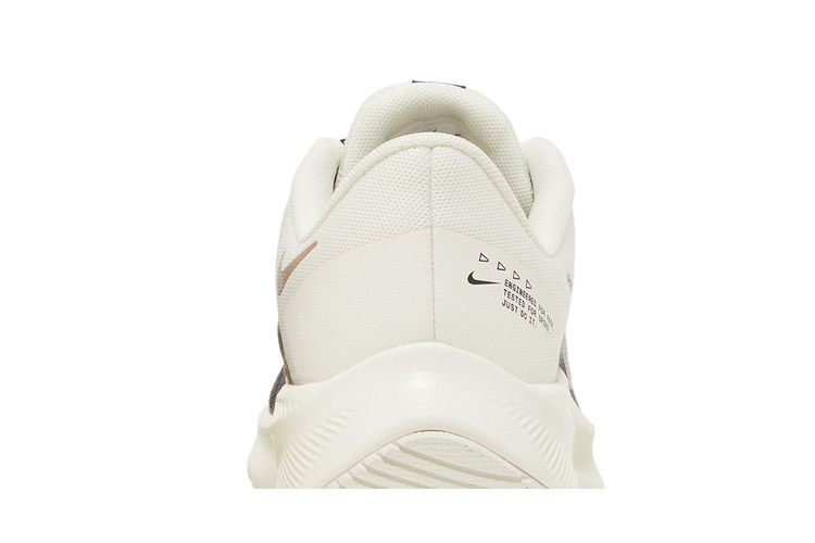 Кроссовки Nike Wmns Quest 4 Premium 'Black Metallic Copper Coin'