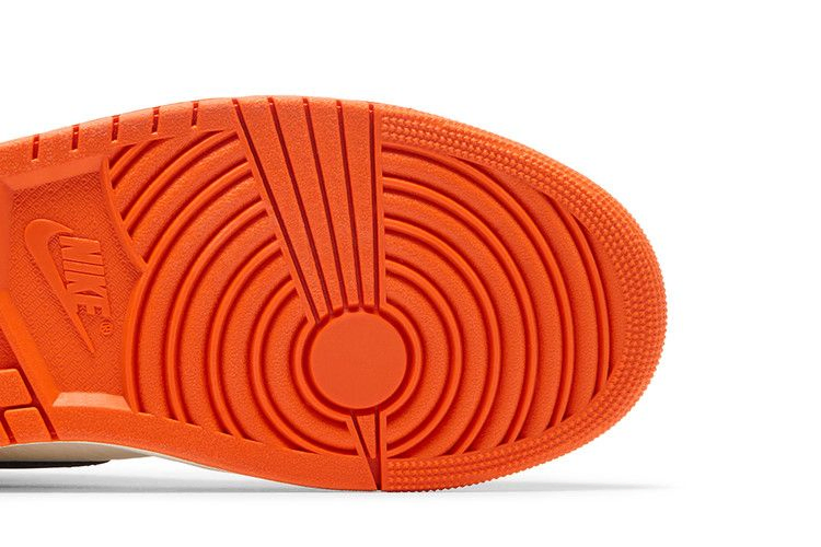 air-jordan-1-retro-high-og-shattered-backboard-2025-dz5485-008_04