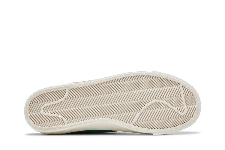 Кроссовки Nike Wmns Blazer Low '77 Jumbo 'Mismatch'