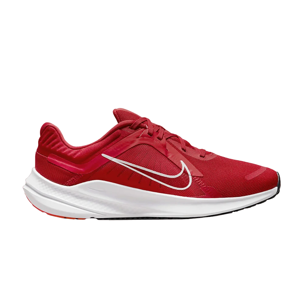 Krossovki-Nike-Wmns-Quest-5-University-Red