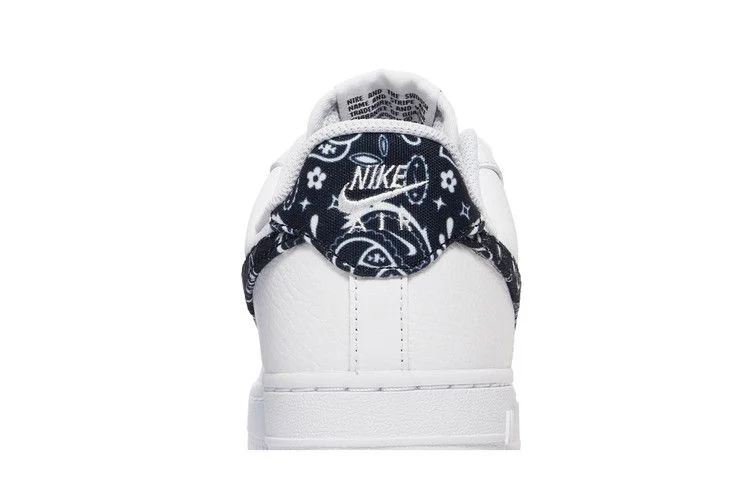 Кроссовки Nike Wmns Air Force 1 '07 Essentials 'Black Paisley'