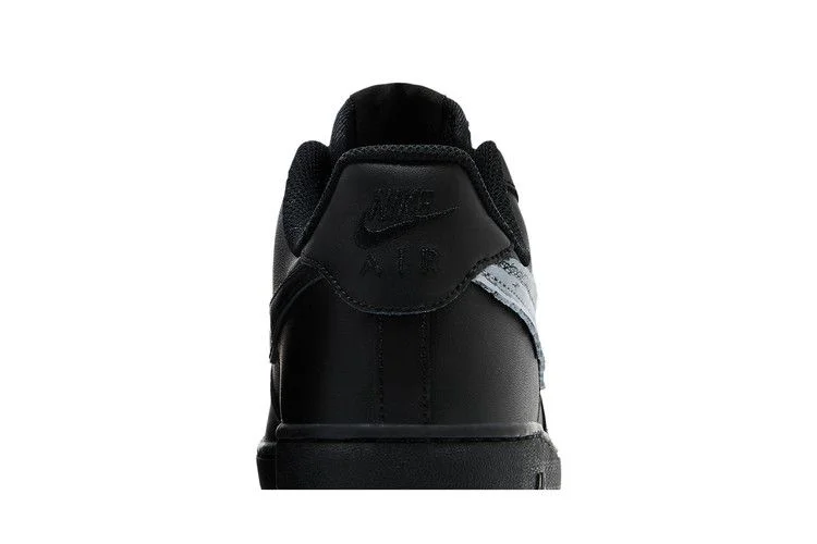 Кроссовки KAWS x Sky High Farm Workwear x Nike Air Force 1 'Black'