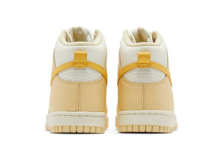 Кроссовки Nike Wmns Dunk High 'Pale Vanilla Topaz'