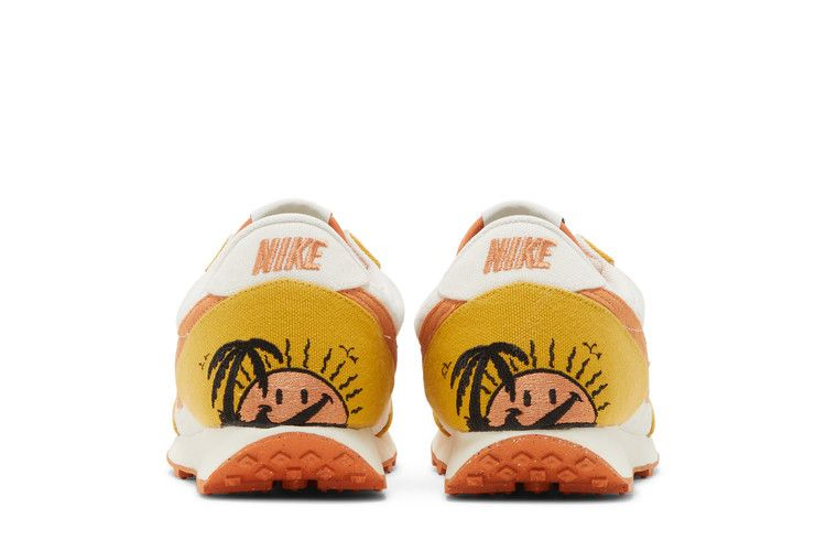 wmns-daybreak-se-sun-club-white-sand-gold-dm7605-101_05