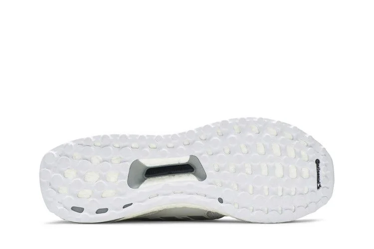 Krossovki-adidas-UltraBoost-DNA-White-Silver-Metallic-3