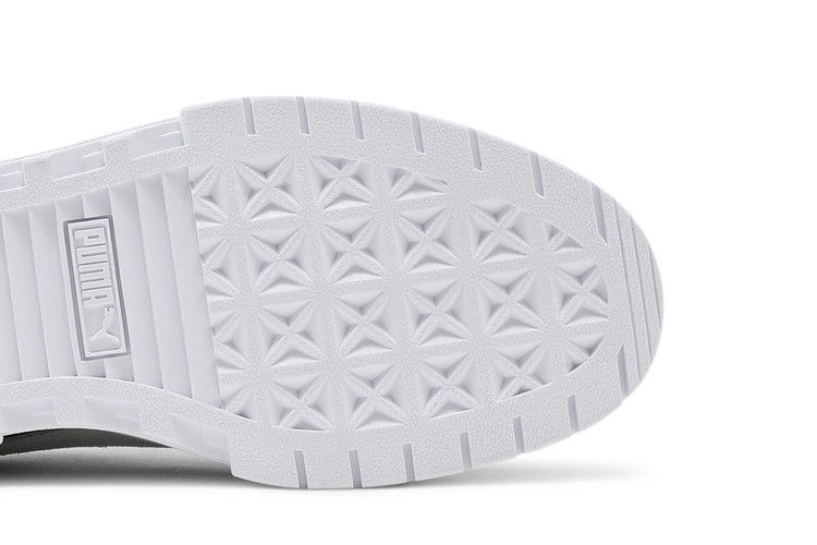 wmns-mayze-black-white-380784-01_04