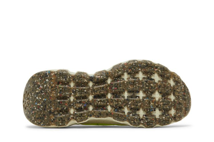 wmns-space-hippie-04-light-lemon-twist-da2725-700_03