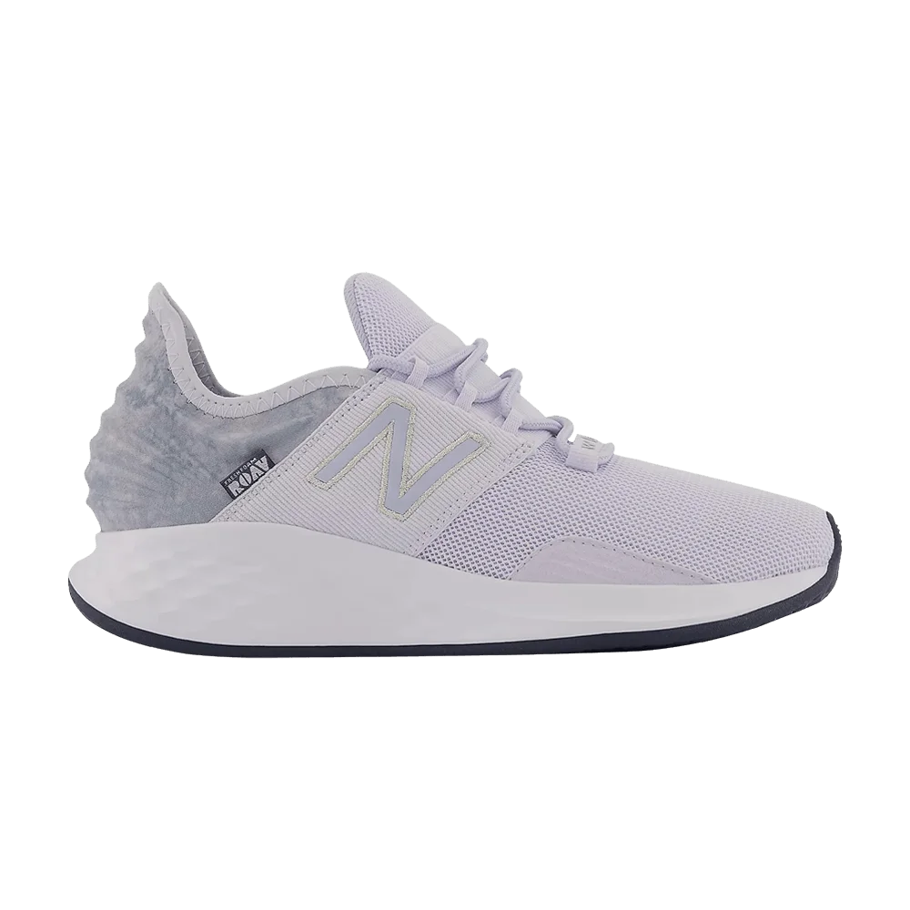 Krossovki-New-Balance-Wmns-Fresh-Foam-Roav-Grey