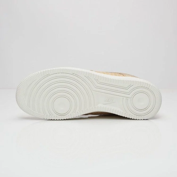 Кроссовки Nike Air Force 1 Low '07 LV8 'Golden Scales'
