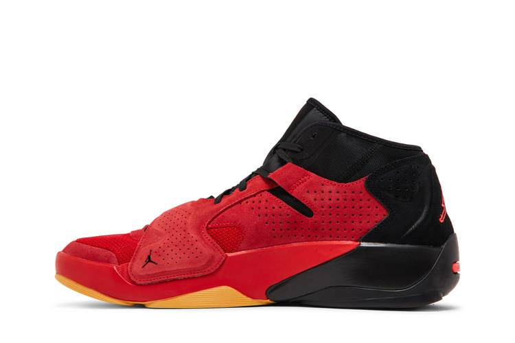 jordan-zion-2-red-suede-gum-do9073-600_02