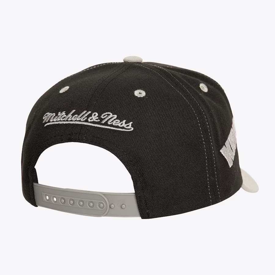 Бейсболка Mitchell & Ness Black Los Angeles Kings Overbite Pro Vintage Snapback Hat