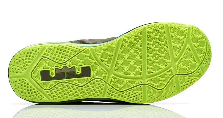 Кроссовки Nike Max LeBron 11 Low 'Dunkman'