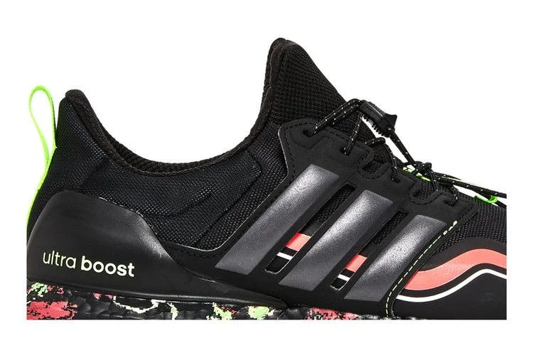 Krossovki-adidas-UltraBoost-Winter.Rdy-DNA-Black-Signal-Pink-1