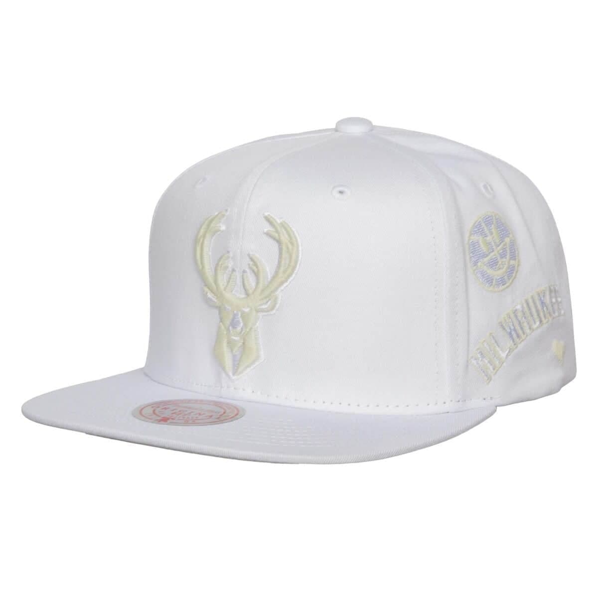Бейсболка Mitchell & Ness UV Reactive Snapback Milwaukee Bucks Hat
