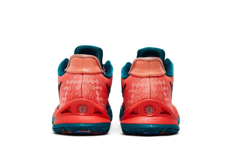 kyrie-low-4-ep-1-world-1-people-cz0105-600_05