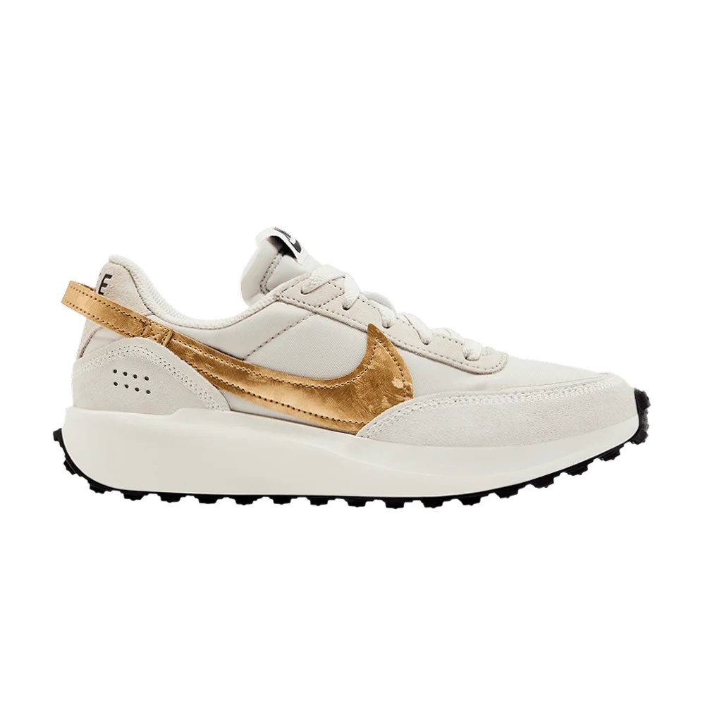 Кроссовки Nike Wmns Waffle Debut 'Light Orewood Brown Metallic Gold'