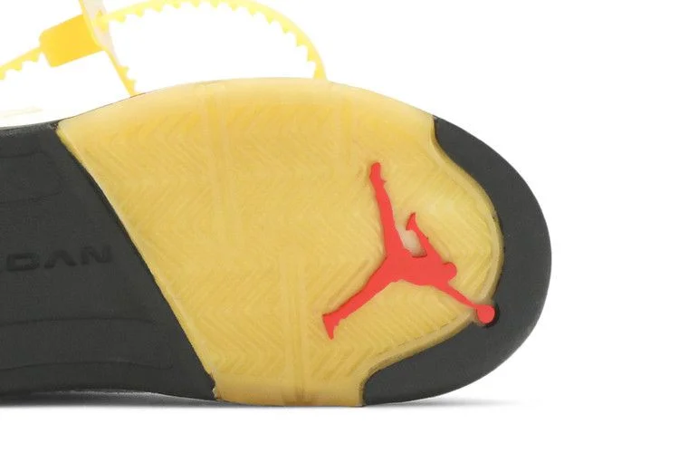 Krossovki-Off-White-x-Air-Jordan-5-Retro-SP-TD-Sail-4