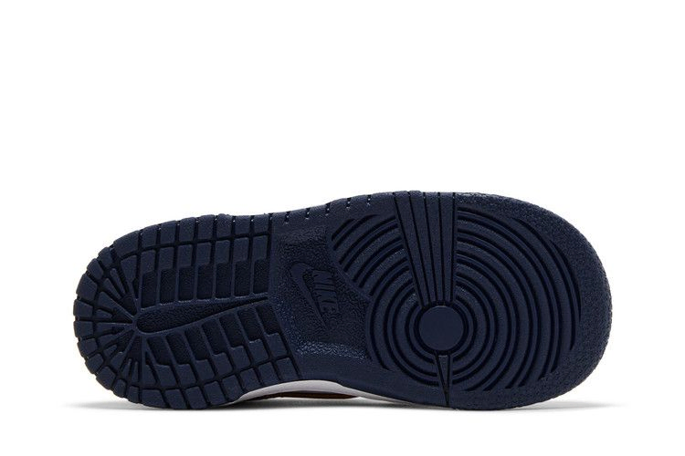 dunk-low-td-midnight-navy-wheat-fb9107-111_03