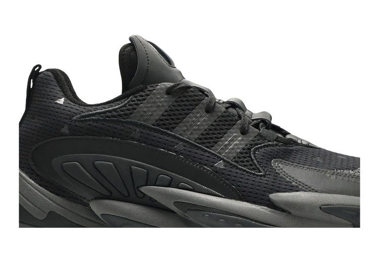 Кроссовки Pharrell x adidas Crazy BYW 2.0 'Triple Black'