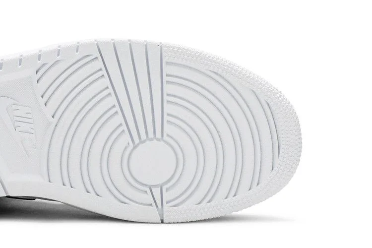 Кроссовки Air Jordan 1 Mid 'White Chicago'
