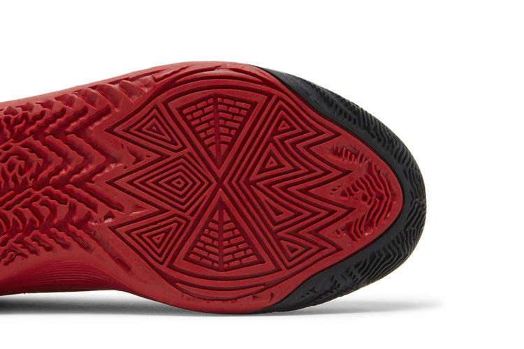 Кроссовки Nike Kyrie Flytrap 6 GS 'University Red'