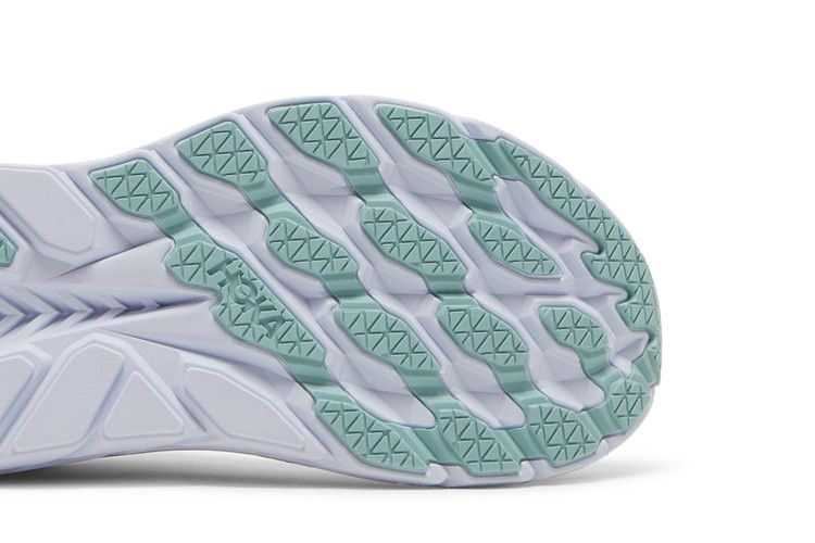 wmns-clifton-8-cantaloupe-1119394-cspy_04