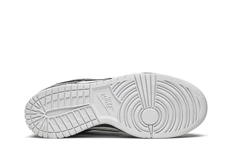 dunk-low-premium-gs-nikebook-327624-001_03